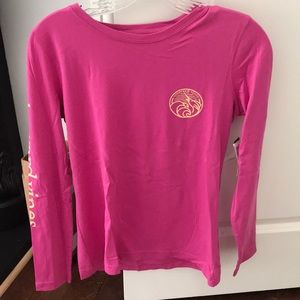 Never worn vineyard vines top